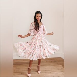 Ivy City Co Roselyn Midi Pink Floral Dress size small